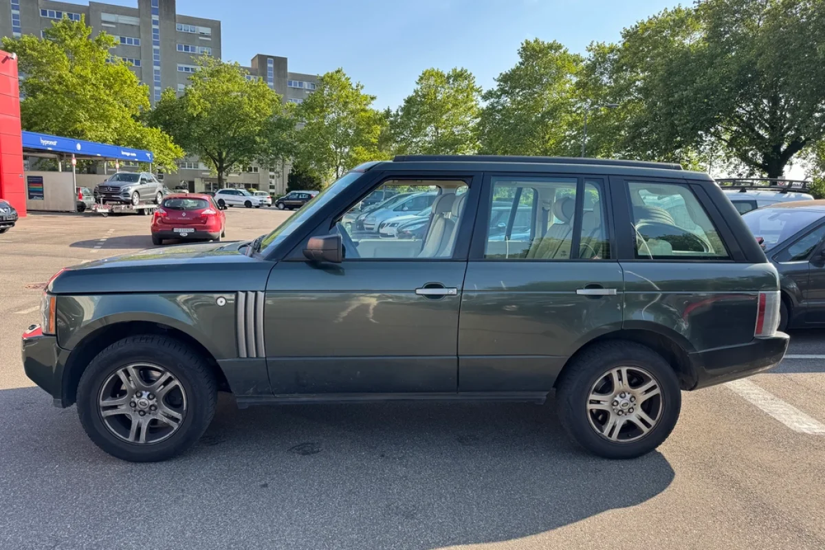 LAND ROVER Range Rover 4.4 V8 Vogue Automatic 2005